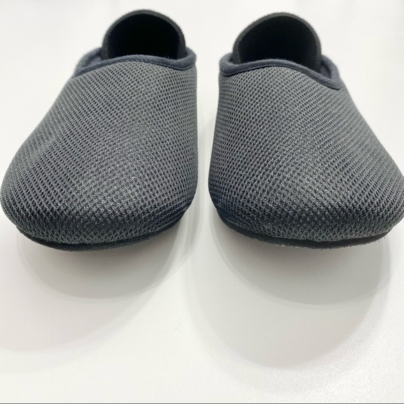 Mahabis Black Special Edition Slippers - Picture 5 of 9